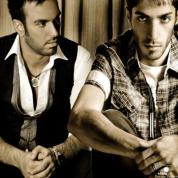 Mohammad Bibak – Vaghti Oon Bood (Ft Arash Navaie)