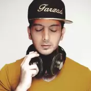 Farzad Farzin – Ashegham Bash