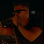 Sirvan Khosravi – Bonbast (Live)