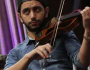 Behnam Safavi – Live Concert Karaj | Bahman 94 - تصویر 3
