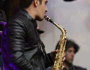 Behnam Safavi – Live Concert Karaj | Bahman 94 - تصویر 4
